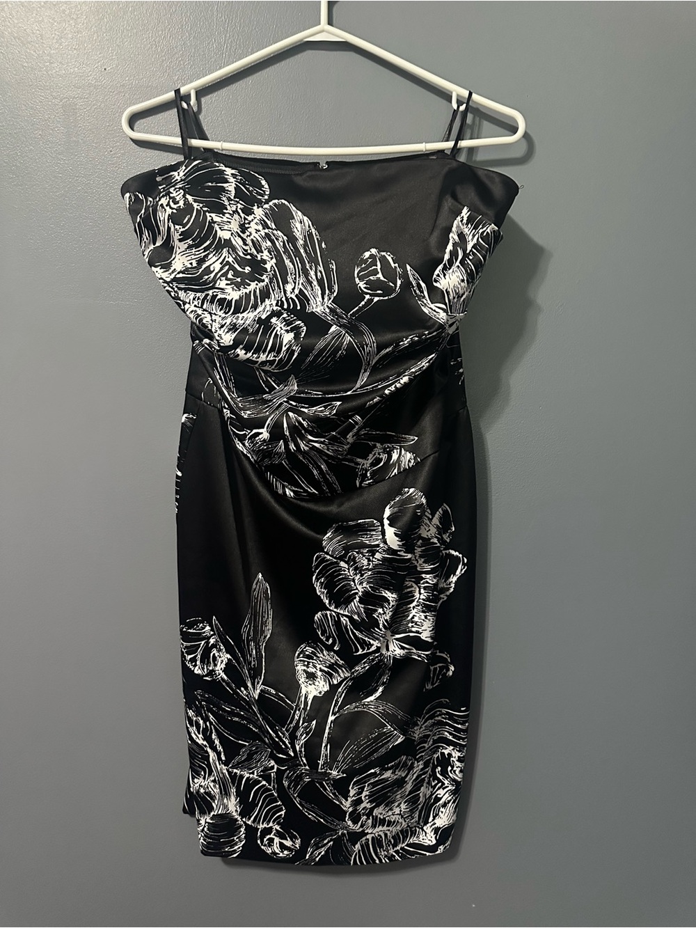 le chateau Black & White Floral Midi Slip Dress - Picture 4 of 5